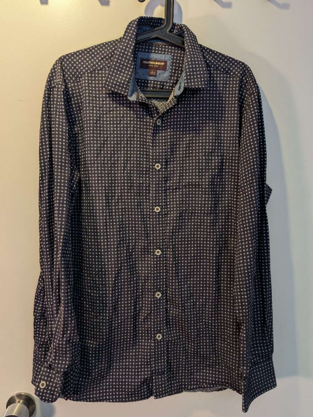 Johnston & Murphy Men's Patterned Button Up Shirt Size Large